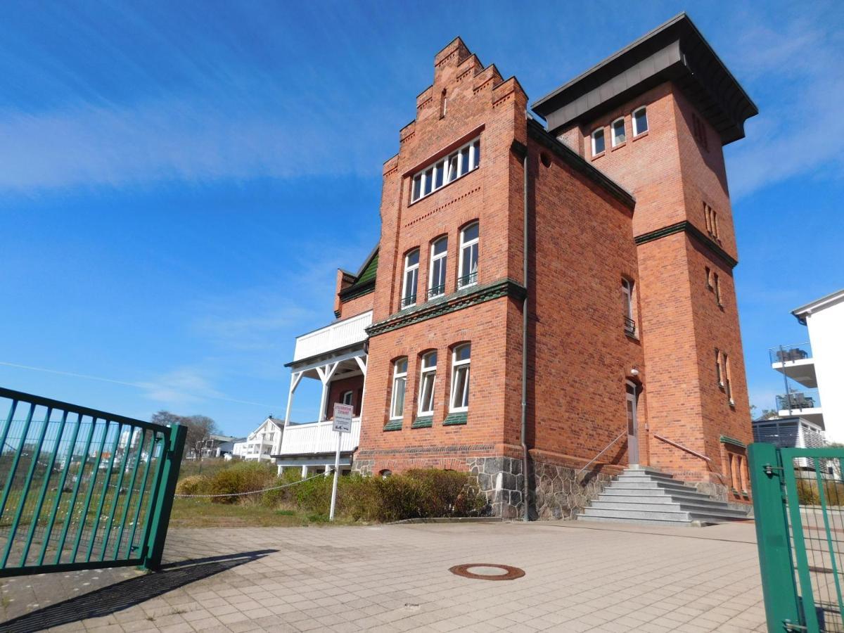 Seelotsenstation Sassnitz Mit Hafenblick By Unsere Urlaubszeit Exterior photo